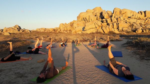 yoga and sailing - yoga class in Lavezzi at sunset